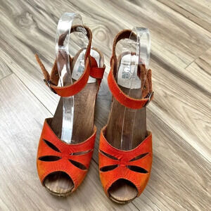 MAGUBA SWEDEN  | Rio Dark Orange Clogs Wood Heel Suede Upper | Size 40 9 9.5
